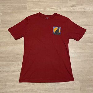 RED GRAPHIC TEE